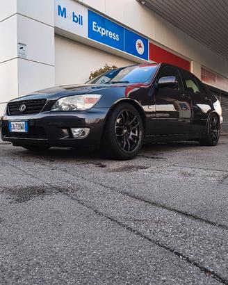 Lexus IS200 Plus