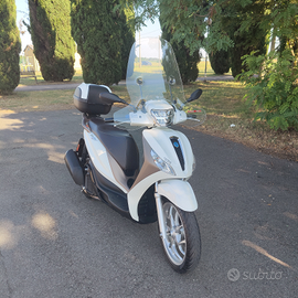 Piaggio Medley 125 (STATO ECCELLENTE)