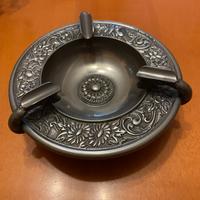 Posacenere in peltro