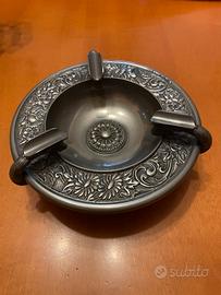 Posacenere in peltro