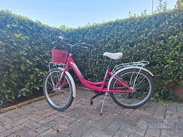 BICICLETTA BIMBA  8/9/10/11 ANNI