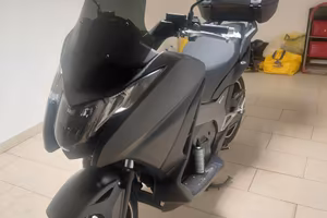 Honda integra  750
