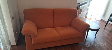 divano 2 posti