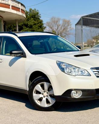 Subaru OUTBACK 2.0D 4*4 GARANZIA 12 mesi ! ! !