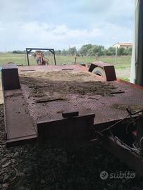 Pianale porta cingoli bicchi