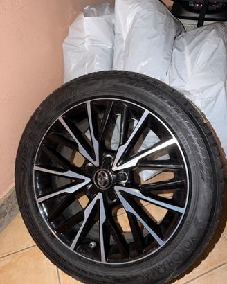4 Cerchi in Lega Toyota CHR + Pneumatici invernali