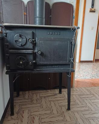 Stufa/cucina a legna Jotul 404 N in ghisa
