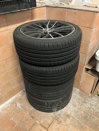 4 cerchi in lega bmw con pneumatici invernali