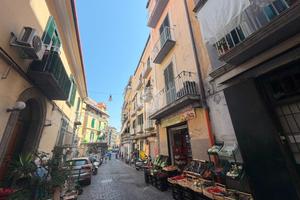 MONOLOCALE A CASTELLAMMARE DI STABIA