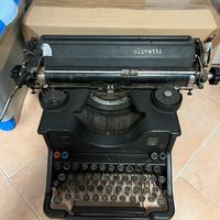 Macchina da scrivere Olivetti M40