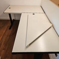 tavoli da ufficio con impianto elettrico incorpora