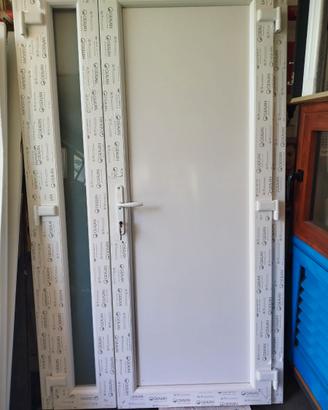 Porta in PVC bianca