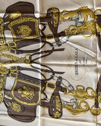 Foulard Carré Hermes Paris
