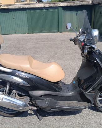 Beverly 250ie Tourer
