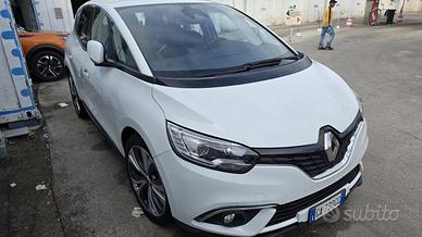 VEDESI RENAULT SCENIC ANCHE CON FINANZIAMENTO