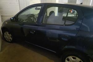 Toyota yaris 2004