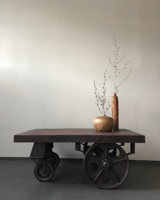 Carrello in ferro vintage - design industriale