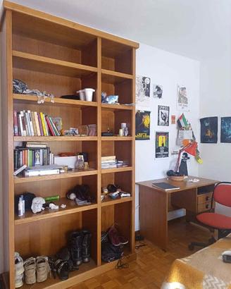 Scrivania con sedia
