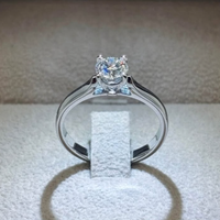 Anello solitario diamante 0,70ct oro bianco 18kt