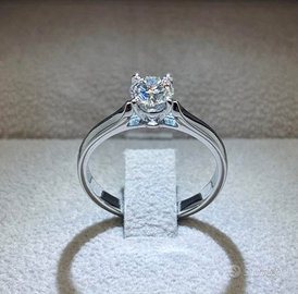 Anello solitario diamante 0,70ct oro bianco 18kt