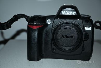 NIKON D70