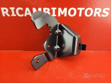 SUPPORTO POGGIAPIEDI APRILIA SCARABEO ENG