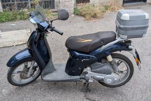 Aprilia Scarabeo 50cc 4T (2008) - Solo 10.400 km