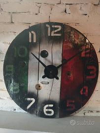 orologio da parete in legno