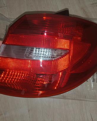 fanale dx per Mercedes-Benz Classe B W246 
