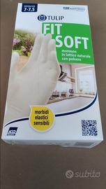 Guanti monouso in lattice naturale