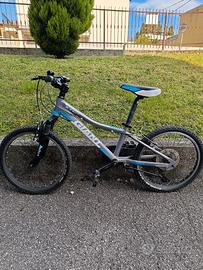 bicicletta marca Giant usata per bimbo/a 
