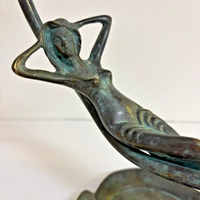 Lampada in bronzo stile Tiffany - figura femminile