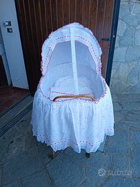 Culla fatta a mano in bamboo