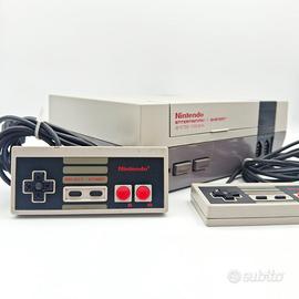 NINTENDO NES  PAL ITA + 2 CONTROLLER + REGION FREE