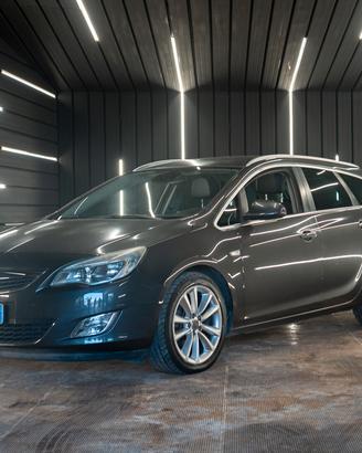 Opel Astra 1.7 CDTI 110CV Sports Tourer Cosmo