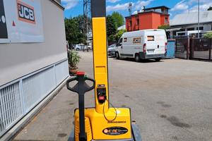 Stoccatore elettrico uomo a terra Jungheinrich mon
