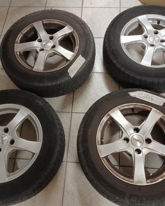 cerchi con pneumatici invernali 195/65/R15 for