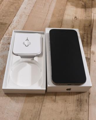 iPhone 15pro 256GB come nuovo 