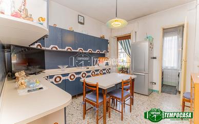 2 locali con cucinotto e balcone