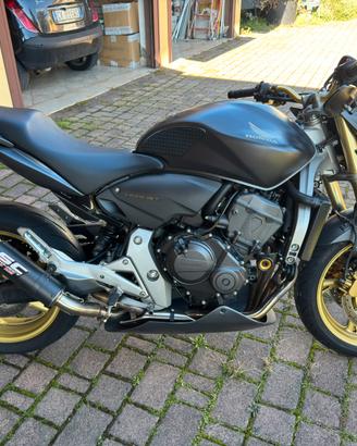 Honda Hornet 600 INCIDENTATA - motore funzionante