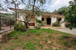 VILLA SINGOLA A OLEVANO ROMANO