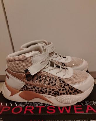 Scarpe sportive da bambina 