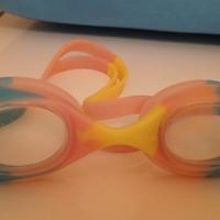 occhialini per il nuoto 