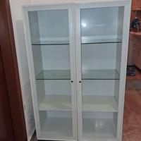 Vetrina con mobiletto bar