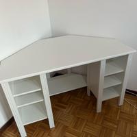Scrivania ikea 