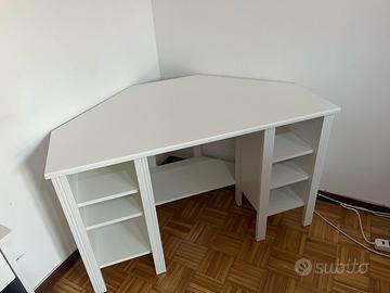 Scrivania ikea 