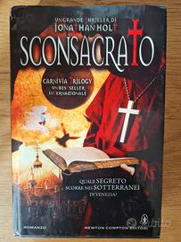 Sconsacrato di Jonathan Holt