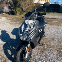 Yamaha aerox 2017