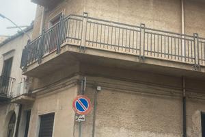 Palazzina Zona Piazza Avellone (Rif.1694)