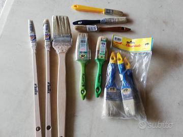 Pennelli radiatori pennellesse manico corto curvo
